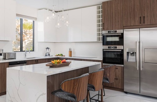 Ocean Point Villa | TC Villas -Evie -Modern Villa w/Pool, Kayaks & Access to Beach