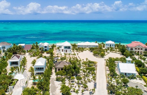 Providenciales House | TC Villas -Nutmeg Cottage -Cozy Retreat & Poolside Bliss