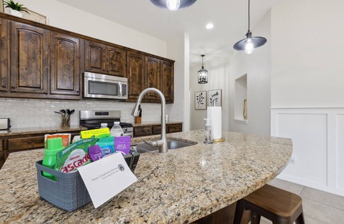 Lantana House | TCH - 3BR/2BA Home in Lantana - S