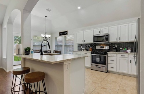 Allen House | TCH - Spacious 3bd/2ba home in Allen with Office