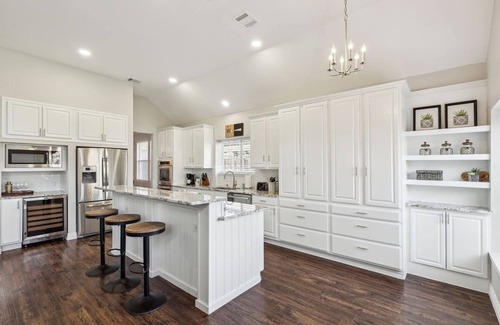 Coppell House | TCH - Spacious 5bd/2ba home in Coppell w/Workspace