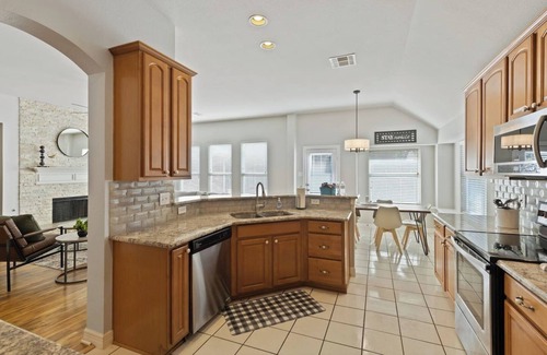 Wylie House | TCH - Spacious 5bd/3ba home in Wylie w/Workspace