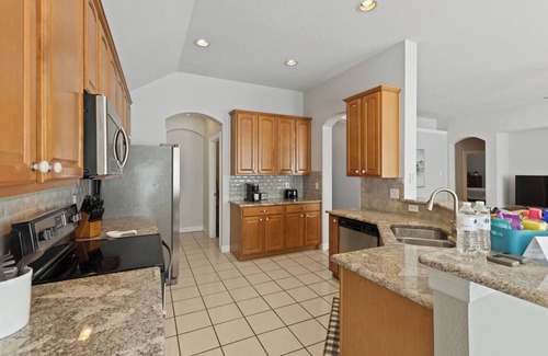 Wylie House | TCH - Spacious 5bd/3ba home in Wylie w/Workspace