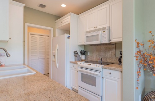 Kapolei Condo | (TCP-1192-4) 3-Bed, 2-Bath fully furnished home in Coconut Plantation Ko Olina