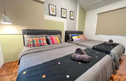 Kuantan House | TcVila4 18PAX 5BR 3Min to TelukCempedak Beach