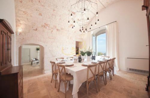 Monopoli Villa | TD Tenuta Donna Madia Sea View Pool Over Vineyard