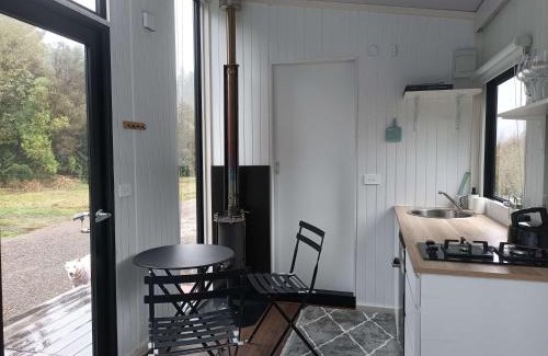 Shannon House | Te Paki Dam View by Tiny Away