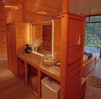 Ella Villa | Tea Cabins