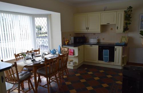 Dungloe House | Teach Kitty Con