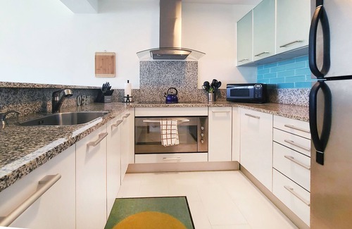 Beacon Hill Condo | ☀️⛱️🌴 Teal Bay - Gorgeous Studio with Beautiful Views close to the Beach
