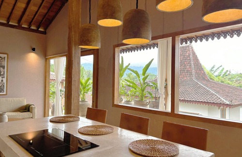 Sidemen Resort | Tebola Village Resort Managed by CPM