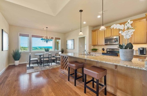 Lakecliff On Lake Travis House | Tee Box Retreat at Lakecliff Country Club