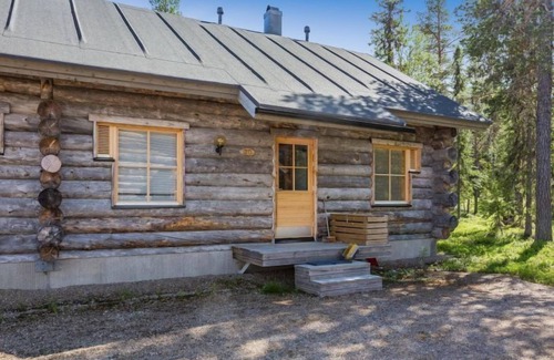 Akaslompolo House | Teerentie/Poronpesä (g20) by Interhome