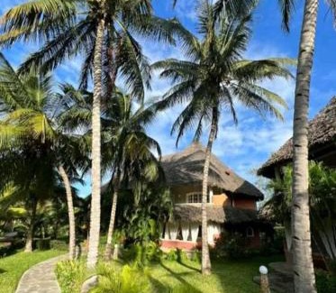 Malindi Apartment | Tembo Ocean Beach cottage