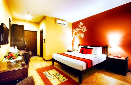Pokhara Hotel | Temple Tree Resort and Spa, Pokhara - Himalayan Grandeur, Lakeside Calm