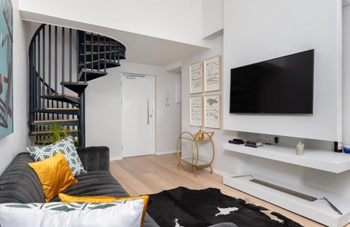Sea Point Apartment | TENONQ 14B