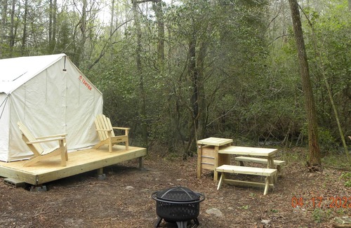 Lookout Mountain RV Rental | Tentrr Signature Site - Mountain Holler Camp 2