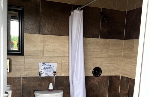 Silver Point RV Rental | Tentrr Signature Site - Rooster at Defenders Retreat - Site A