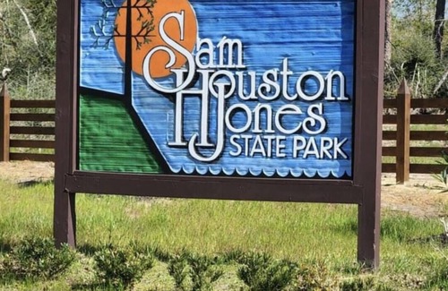 Lake Charles RV Rental | Tentrr State Park Site - Louisiana Sam Houston Jones State Park - Lagoon View F