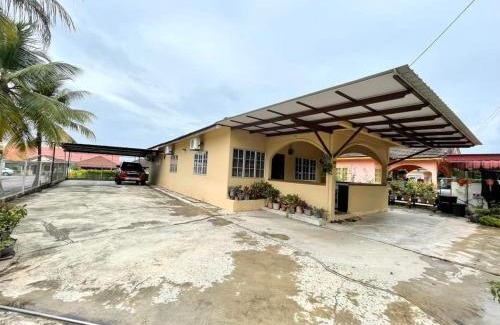 Central Seberang Perai House | Teratak LS Homestay