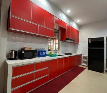 Central Seberang Perai House | Teratak LS Homestay