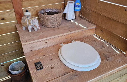 Alpine RV Rental | Terlingua Glamping with stunning desert views & queen bed