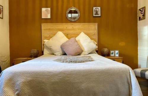 Tres Cruces House | Terminal expres