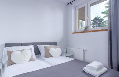 Cieplice Apartment | Termy Cieplice Apartment by BookingHost