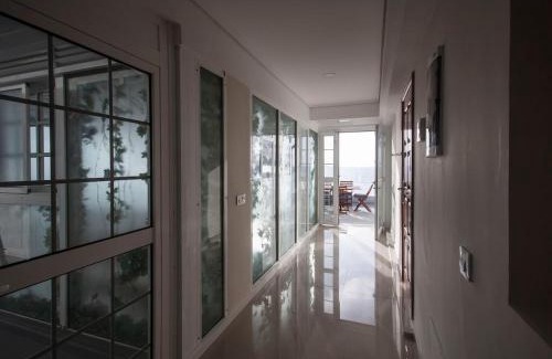 Las Palmas de Gran Canaria Apartment | Terrace Penthouse Las Canteras beach