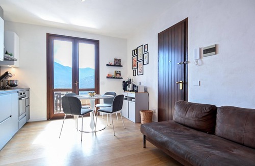 Riva di Solto Apartment | Terrazza sul Lago