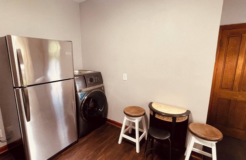 Dalton Apartment | Terrific 2-bedroom apartment up to 5 people Dalton with AC, WiFi