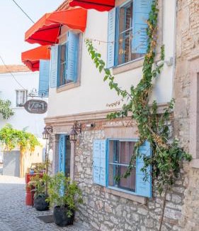 Ayvalik Hotel | Tetka Konukevi