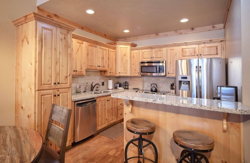 Victor Condo | Teton Springs Condo #206 in Victor w/A/C, W/D, WiFi, Balcony, Grill & Garage