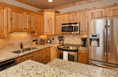 Victor Condo | Teton Springs Condo #206 in Victor w/A/C, W/D, WiFi, Balcony, Grill & Garage