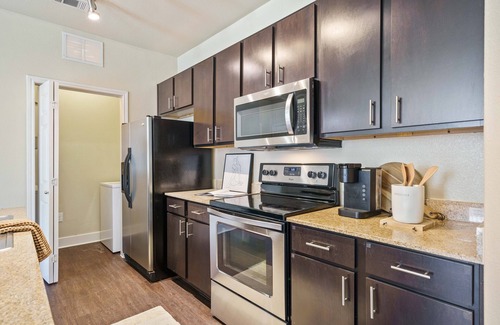 St. Johns Apartment | Texans Relaxing Retreat