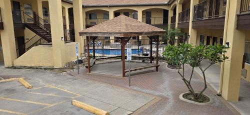 Edinburg Hotel | Texas Inn and Suites RGV