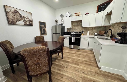 Nederland House | Texas Ranch 2BR 1BA S