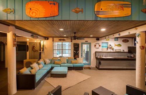 Rockport House | Texas Tiki