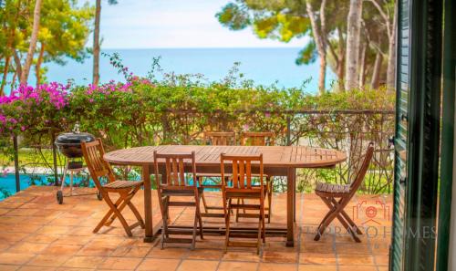 Tamarit Villa | TH100 Villa Vacacional con Vistas al Mar en Tamari