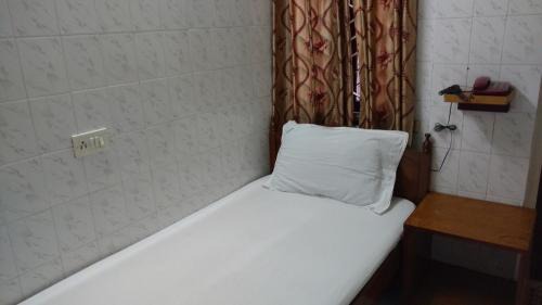 Teynampet House | Thangam balaji Guest House -Near US Consulate and VFS Global application