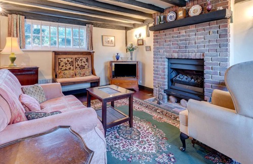 Shoreham-by-Sea House | Thatch Cottage in Shoreham-by-Sea