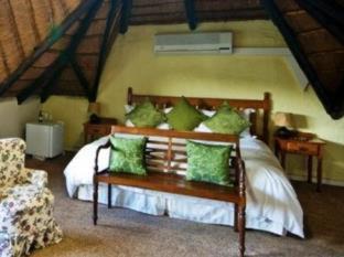 Greater Johannesburg Metropolitan Area House | Thatchfoord Lodge