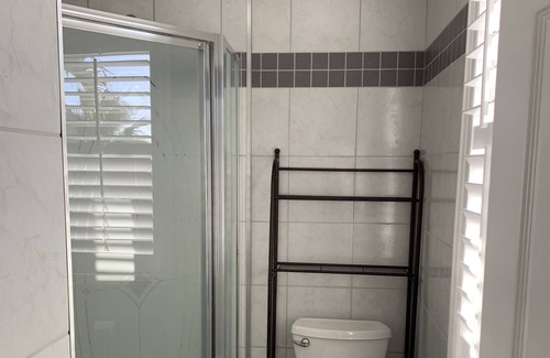 Flagler Beach Cottage | The 1/2 Nest, downtown cottage, 1 block to the beach & restaurants. dog friendly