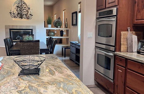 Sam Hughes House | The 1st Place - Beautiful and spacious 5 bedroom home next to U of A.