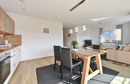 Schwangau Apartment | The 3-room apartment is located on the 1st floor.