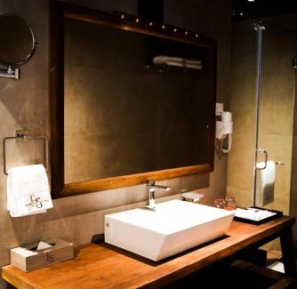 Thimphu Hotel | The 33rd Executive Suites