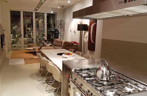 Birchgrove Hotel | The Abode - 2-3 bedrooms - premium, spacious, light-filled and harbour views