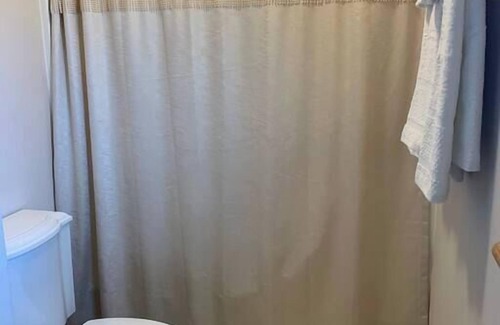Fairbanks Apartment | The Adamina - Kenai Suite