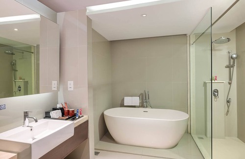 Mlati Hotel | The Alana Yogyakarta Hotel and Convention Center