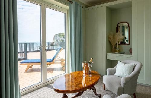 Freshwater Bay Hotel | The Albion
